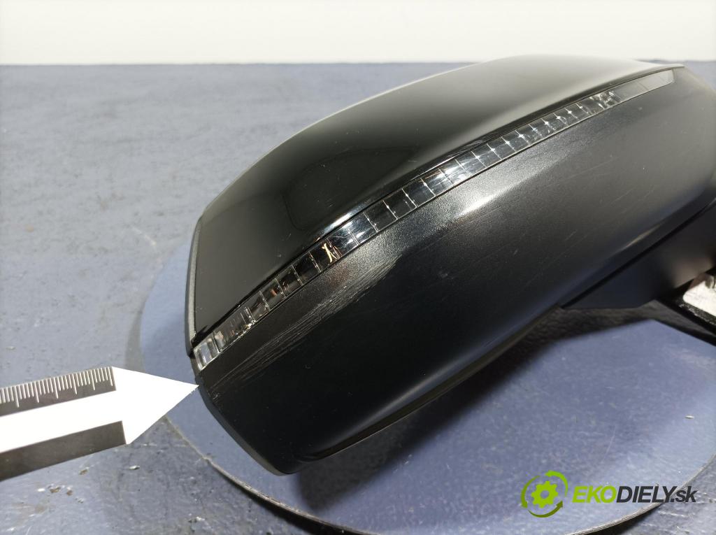 Audi Q5 2021 zrkadlo pravé