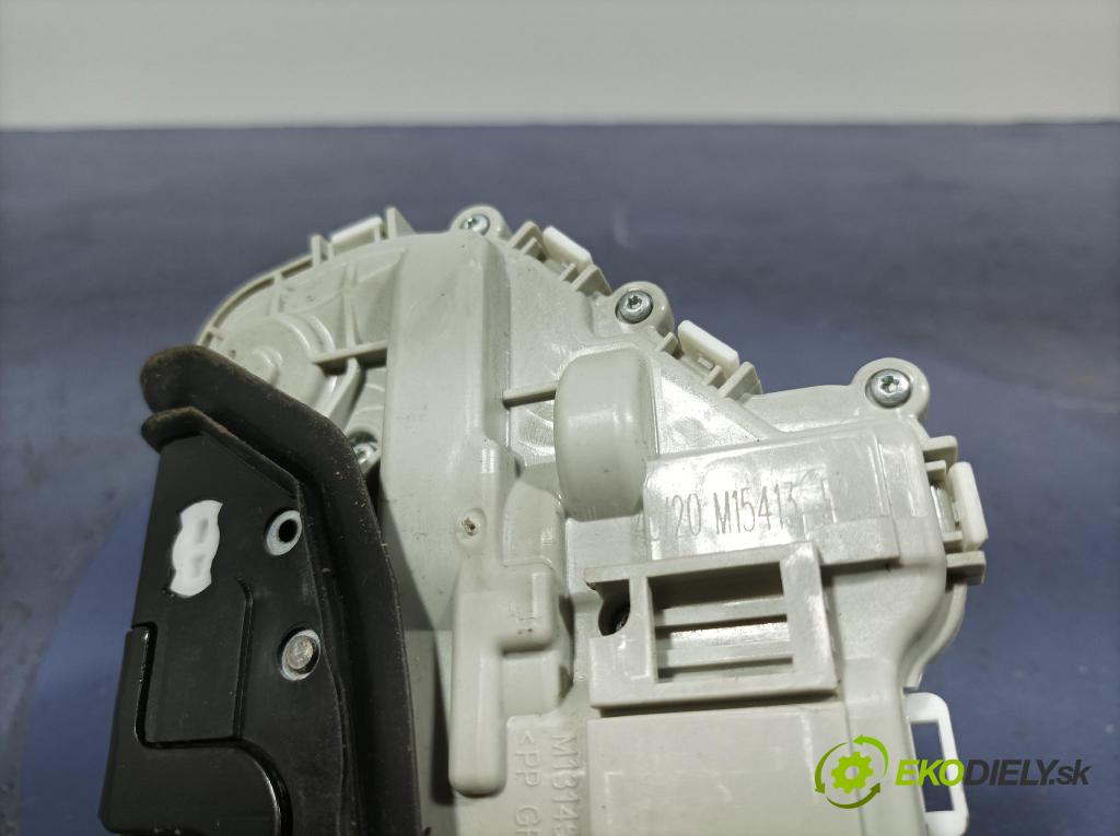 Audi Q5 2021 zámok dvere Predné Vľavo: 8X1837015B