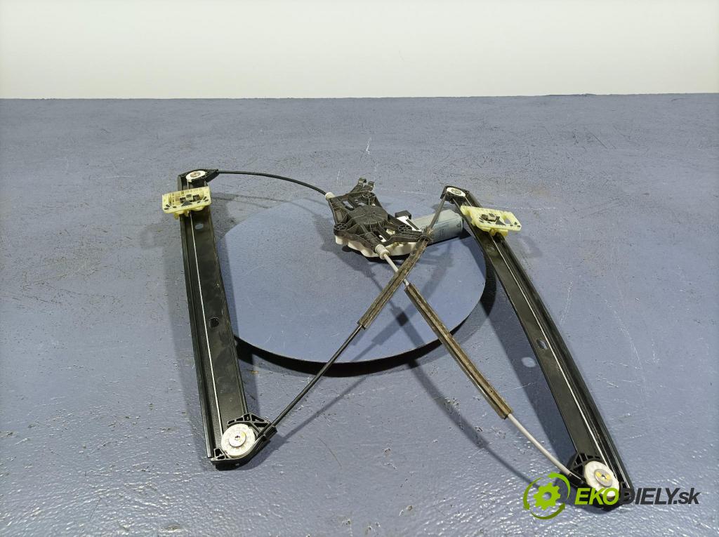 Audi Q5 2021 mechanizmus okna Okná: Predné v pravo: 80A837462A