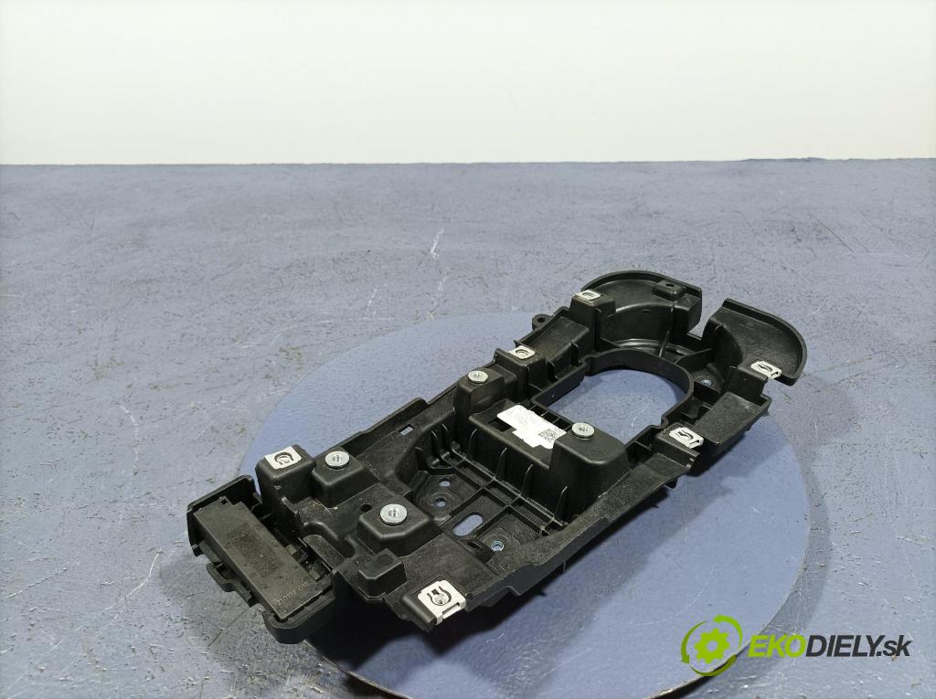 Audi Q5 2021 tunel Stredný: 80B863531A
