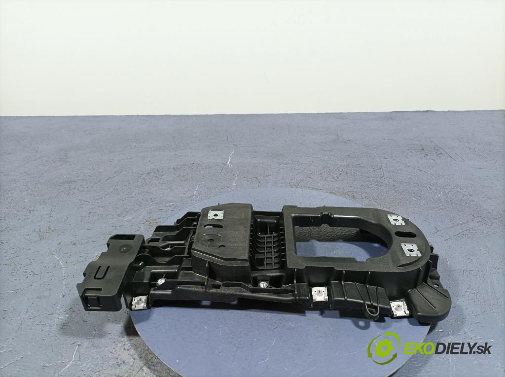 Audi Q5 2021 tunel Stredný: 80B863531A