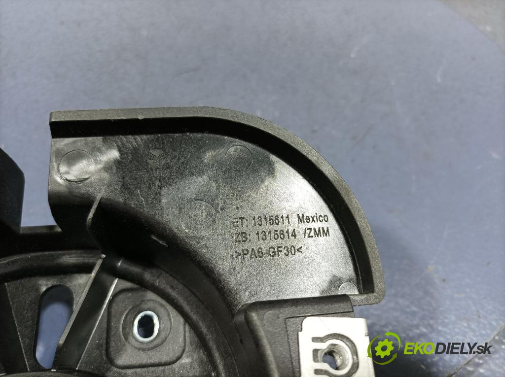 Audi Q5 2021 tunel Stredný: 80B863531A