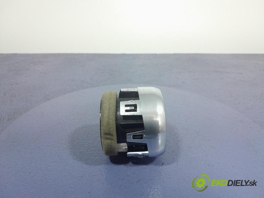 Ford Mustang 2019 GRIDS: Prúd vzduchu: Vzduch: FR3B-19C682-A