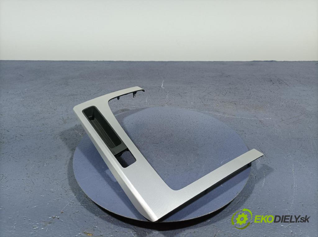 Audi Q5 2021 lišta Dekoratívne: 80B863969