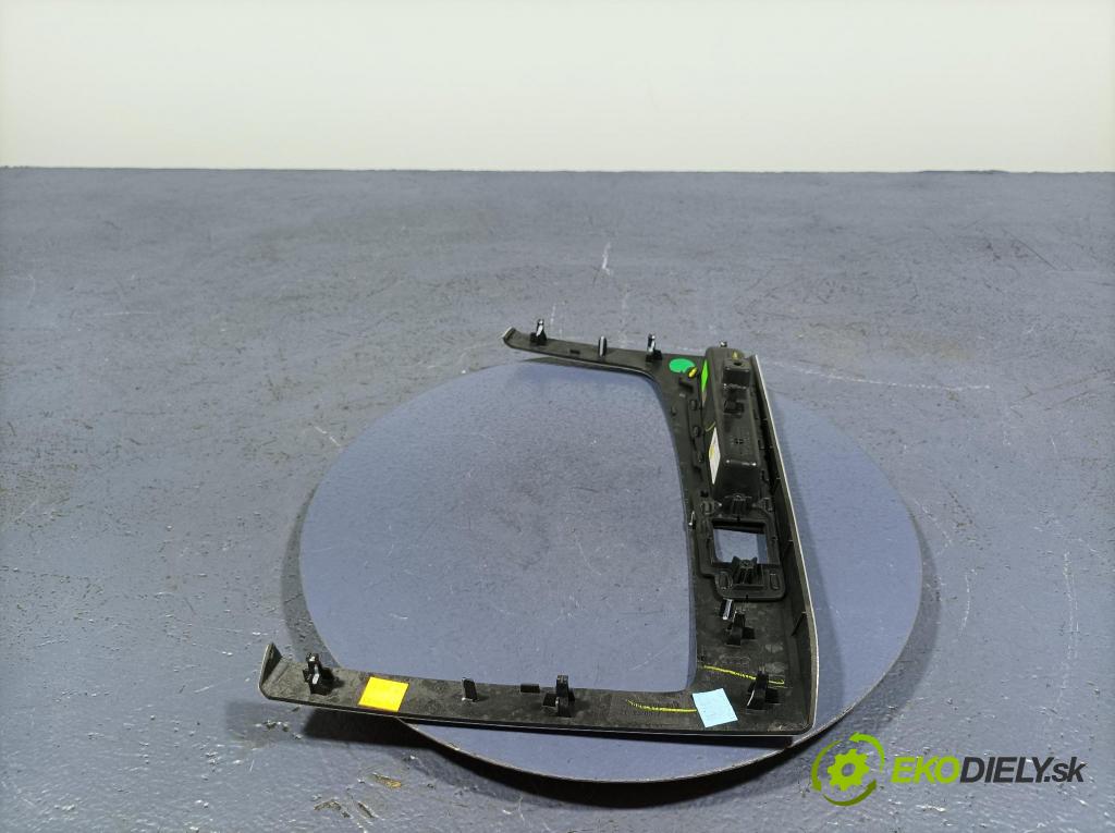 Audi Q5 2021 lišta Dekoratívne: 80B863969