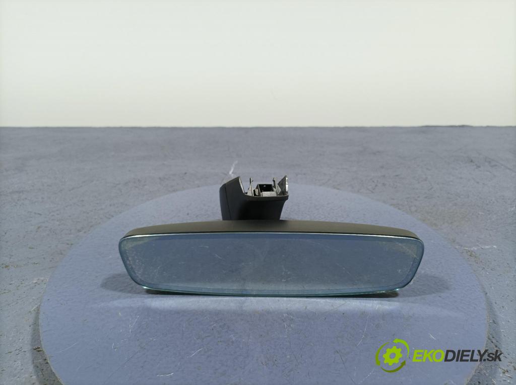 Audi Q5 2021 zrkadlo Vnútri: 8W0857511F