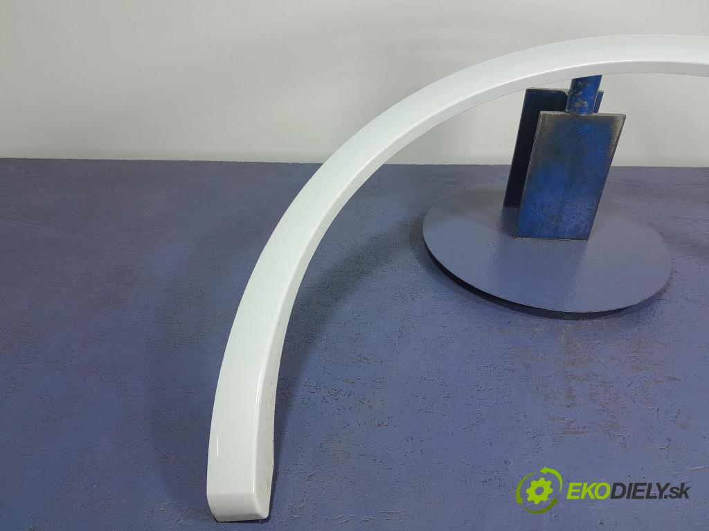 Audi Q5 2021 blatnik Zad: Levý: 80A853817A