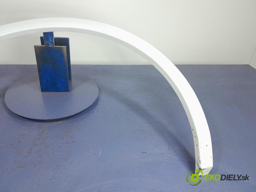 Audi Q5 2021 blatnik Zad: Levý: 80A853817A