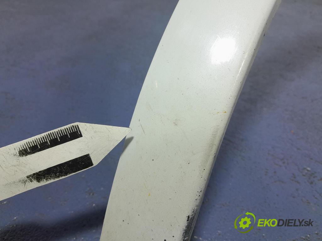 Audi Q5 2021 blatnik Zad: v pravo: 80A853818A