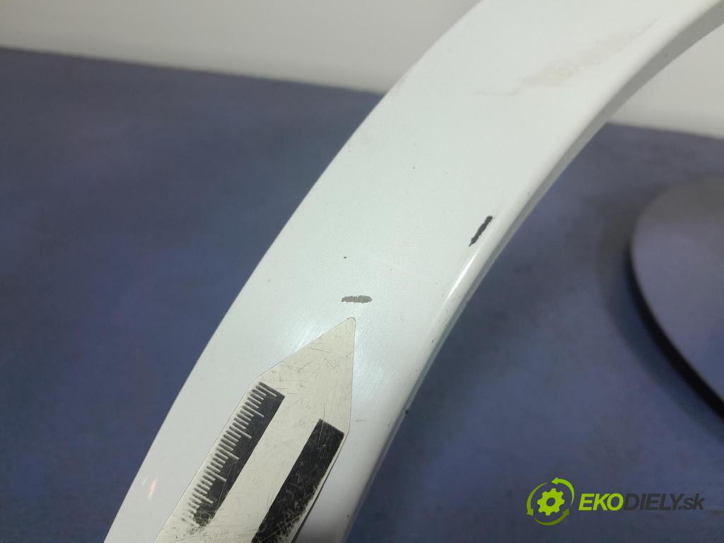 Audi Q5 2021 blatnik Zad: v pravo: 80A853818A