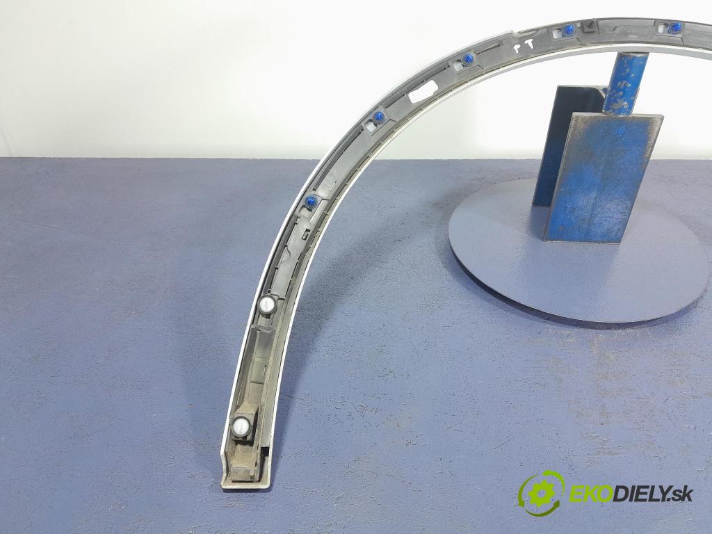 Audi Q5 2021 blatnik Zad: v pravo: 80A853818A