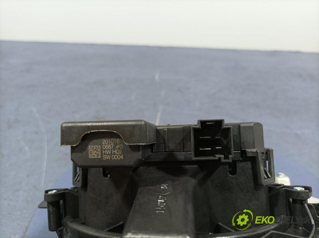 Audi Q5 2021 ventilátor Vzduch: 4M1820021C