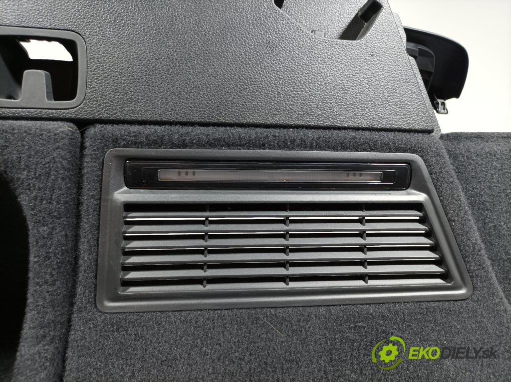 Audi Q5 2021 Čalounictví: kufra: 80A863879BA