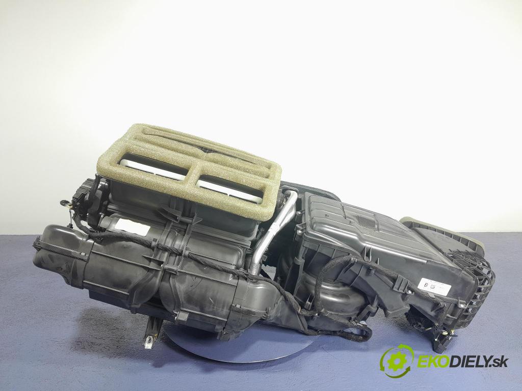 Ford Mustang 2019 radiátor FR3B-19B555