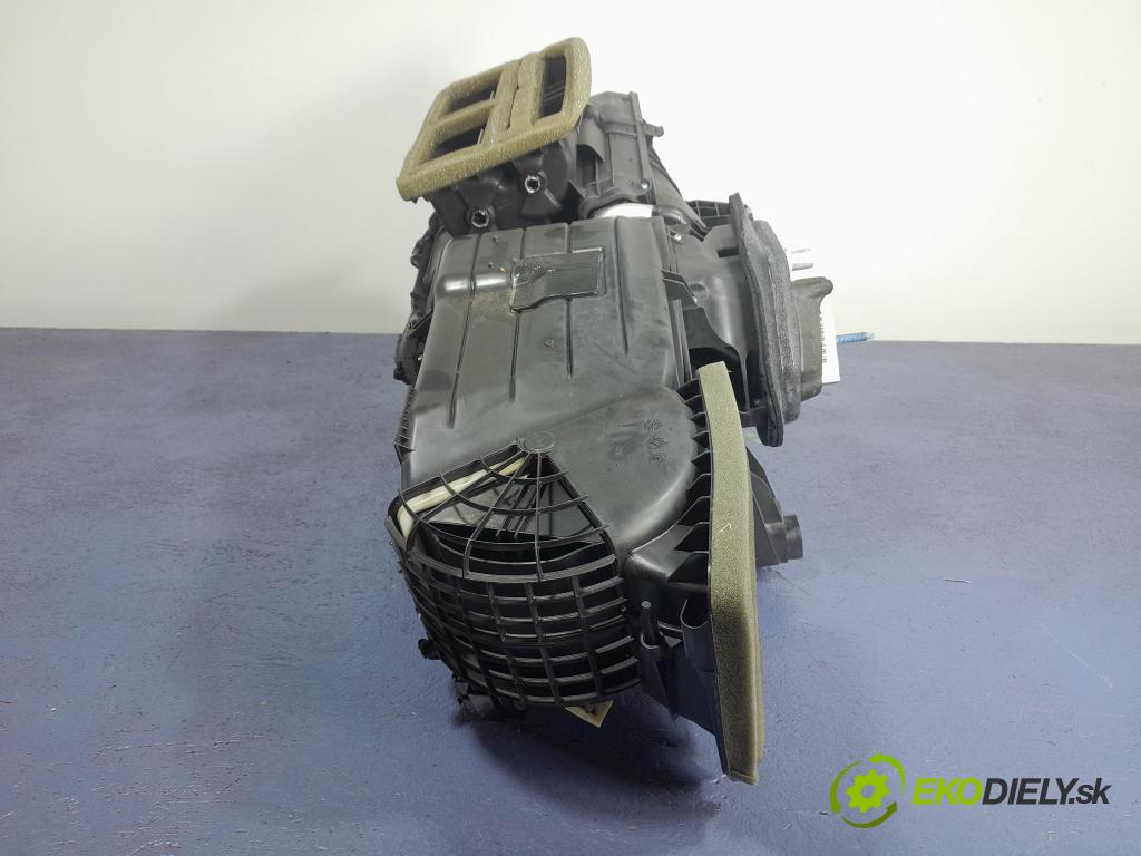 Ford Mustang 2019 radiátor FR3B-19B555