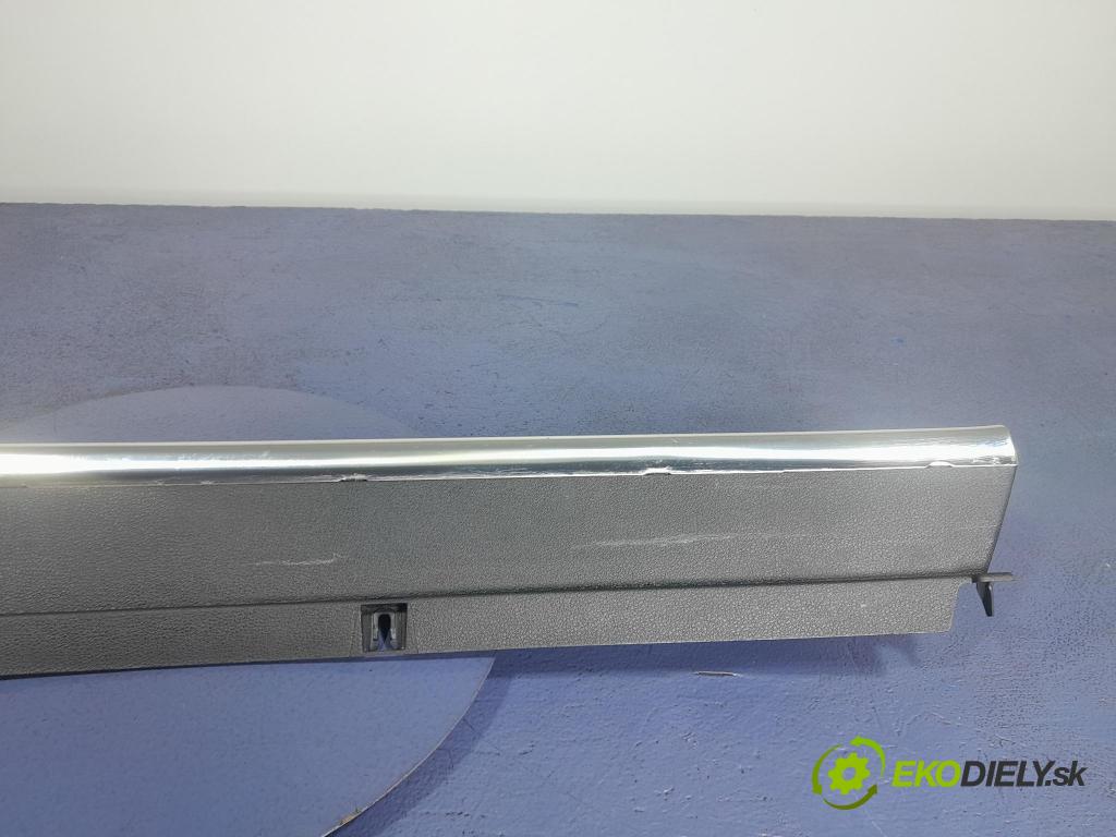 Audi Q5 2021 kryt Plast: Interiéry: 80A864483E