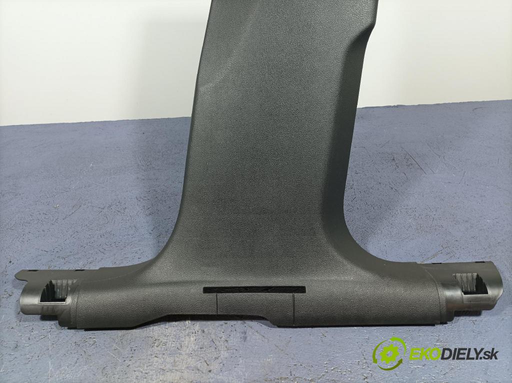 Audi Q5 2021 kryt Plast: Interiéry: 80A867240A