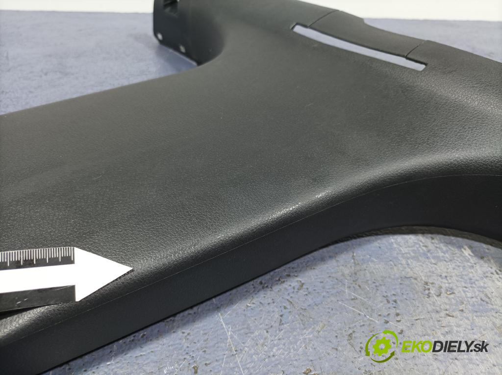 Audi Q5 2021 kryt Plast: Interiéry: 80A867240A