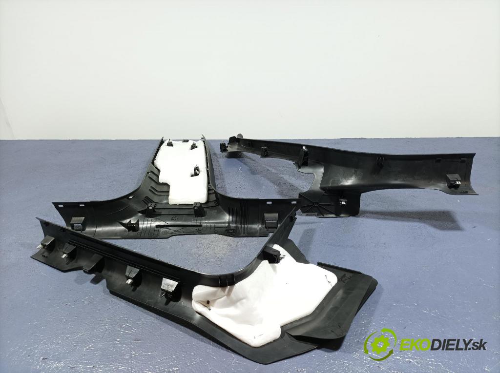 Audi Q5 2021 kryt Plast: Interiéry: 80A867240A