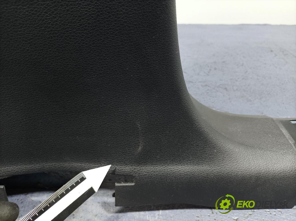 Audi Q5 2021 kryt Plast: Interiéry: 80A867239A