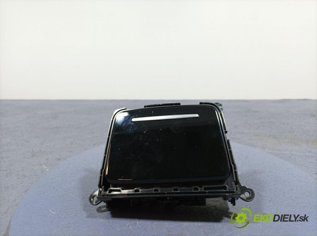 Audi Q5 2021 kastlík 8W1863084