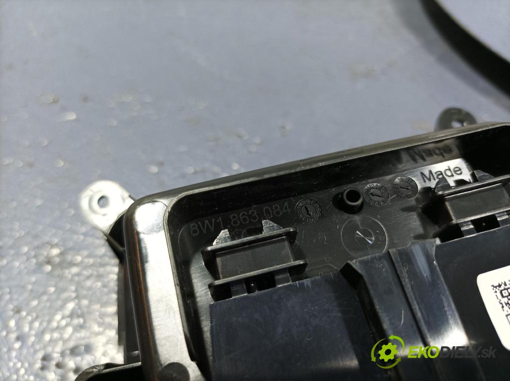 Audi Q5 2021 kastlík 8W1863084