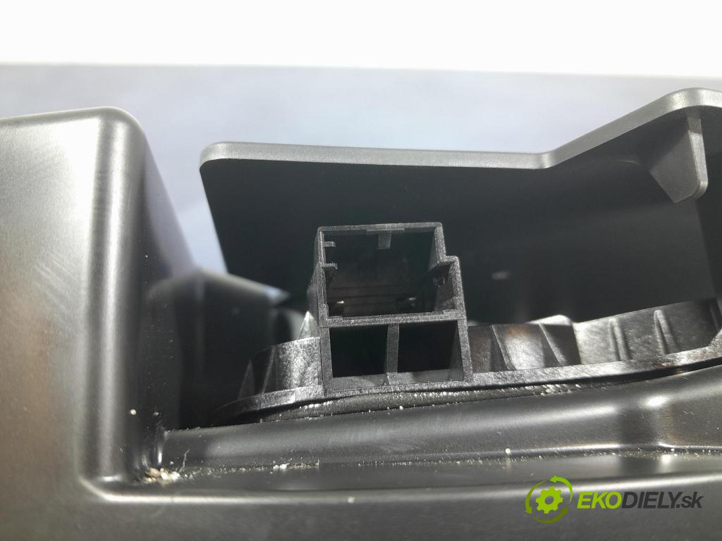 Audi Q5 2021 Reproduktor / Subwoofer: 80A035382
