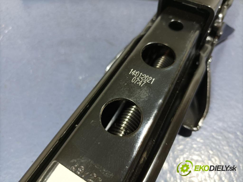 Audi Q5 2021 zvedák 80A011031A