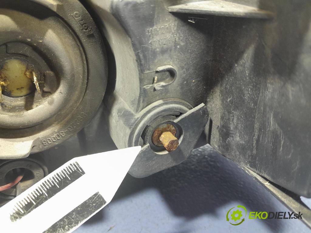 Toyota Avensis 2007 světlo v pravo: 20-B737