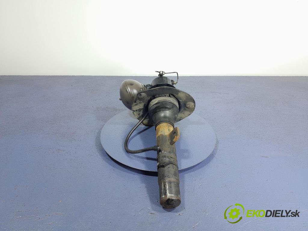 Citroen C5 2005 tlumič před pravy