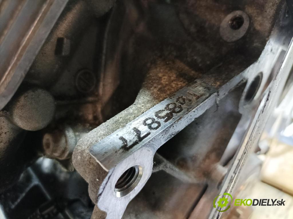 Audi A4 2002 motor Benzín: ALT