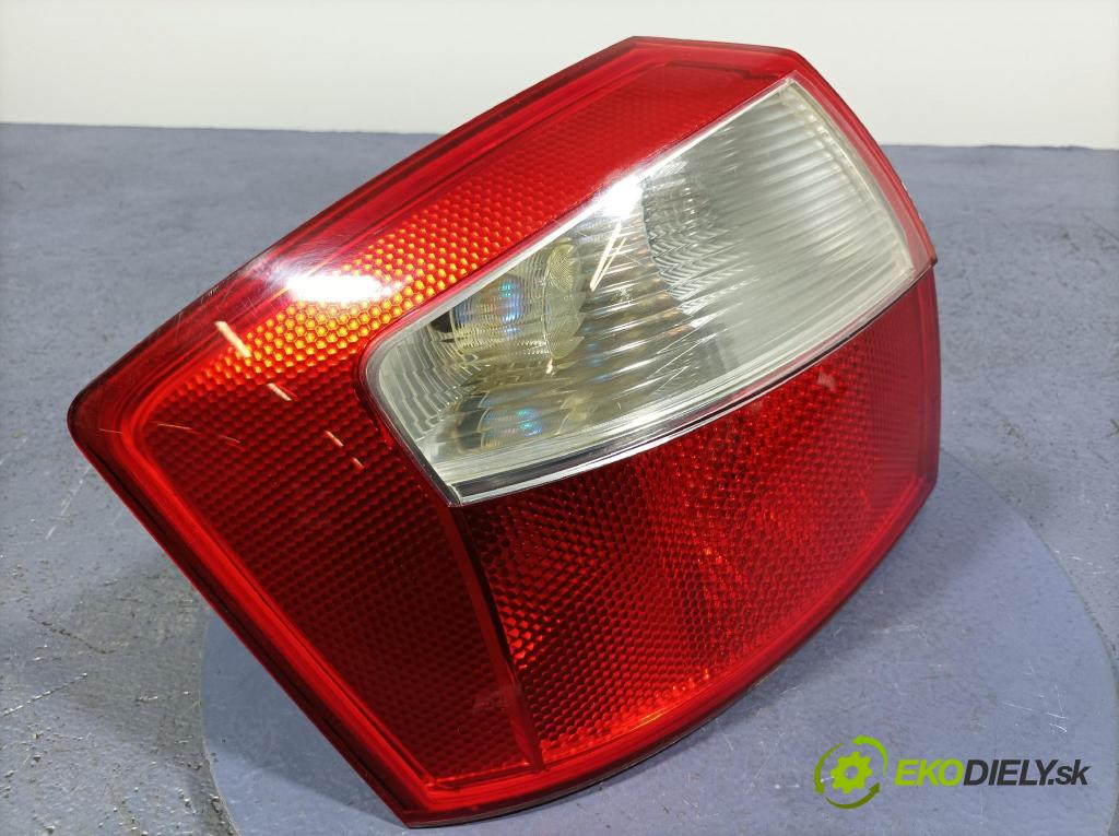 Audi A4 2002 světlo Zad: levá Mimo: 8E0945095C