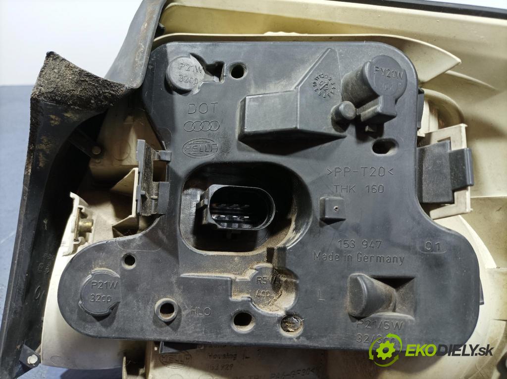 Audi A4 2002 světlo Zad: levá Mimo: 8E0945095C