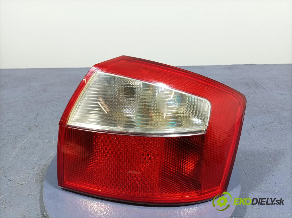 Audi A4 2002 světlo Zad: Práva: Mimo: 8E0945096C