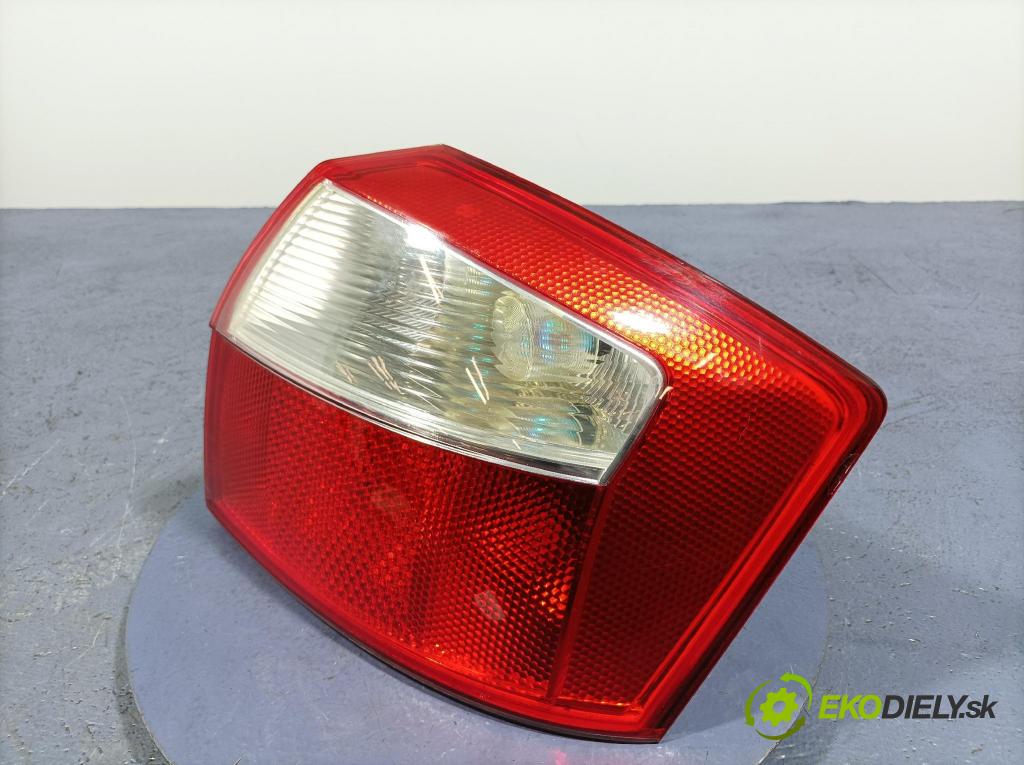 Audi A4 2002 světlo Zad: Práva: Mimo: 8E0945096C
