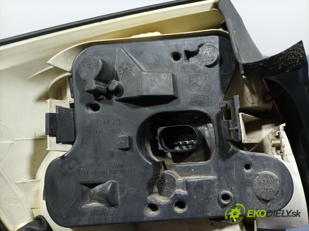 Audi A4 2002 světlo Zad: Práva: Mimo: 8E0945096C