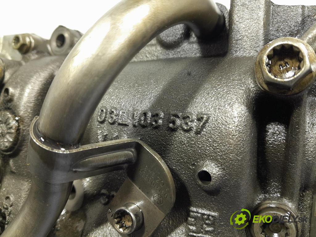 Audi A6 0 čerpadlo oleja 03L103537
