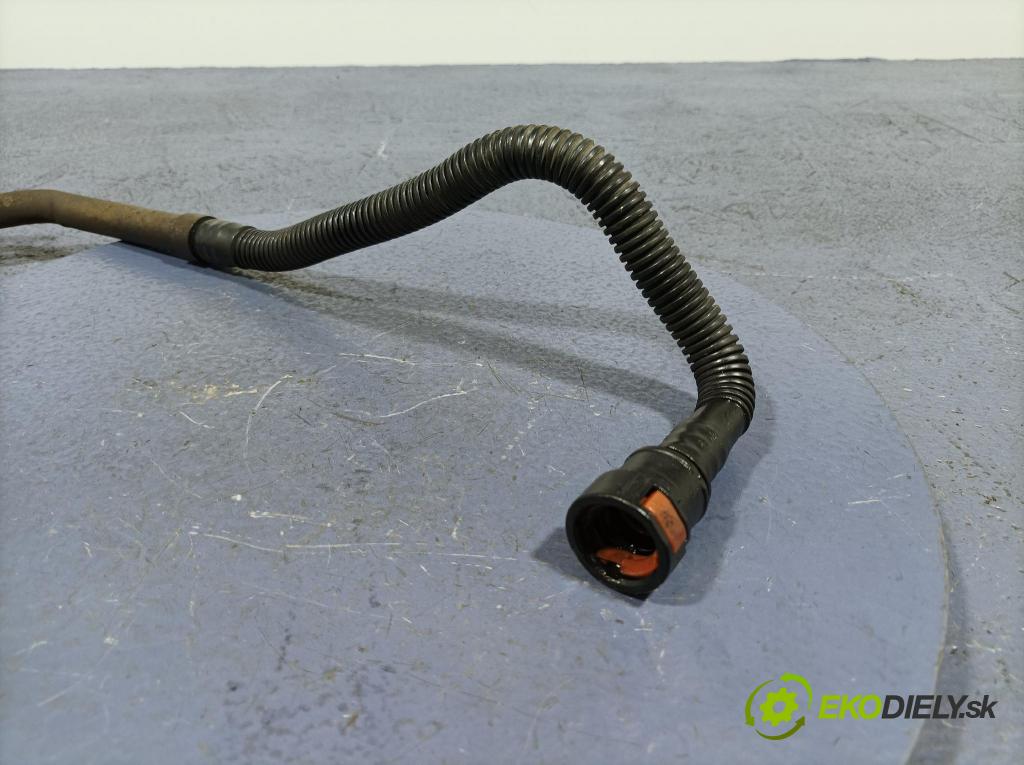 Ford Fusion 2004 rúrka Asistencia: 2S6C3E525AF