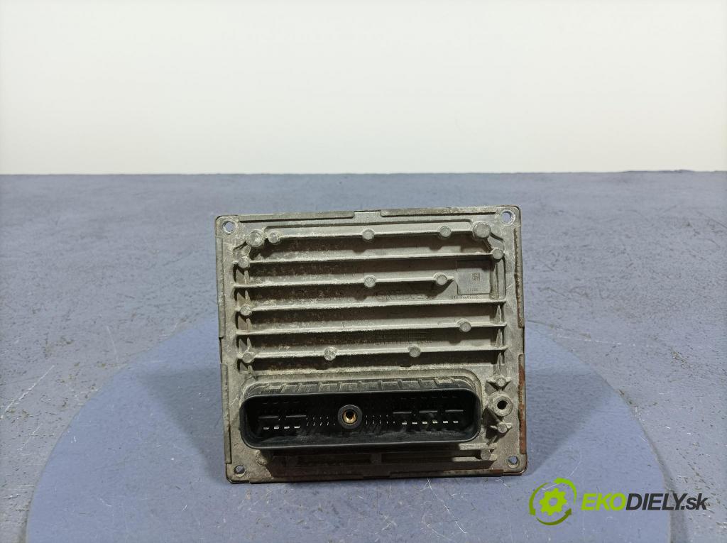 Ford Fusion 2004 riadiaca jednotka Motor: 4S61-12A650-NA
