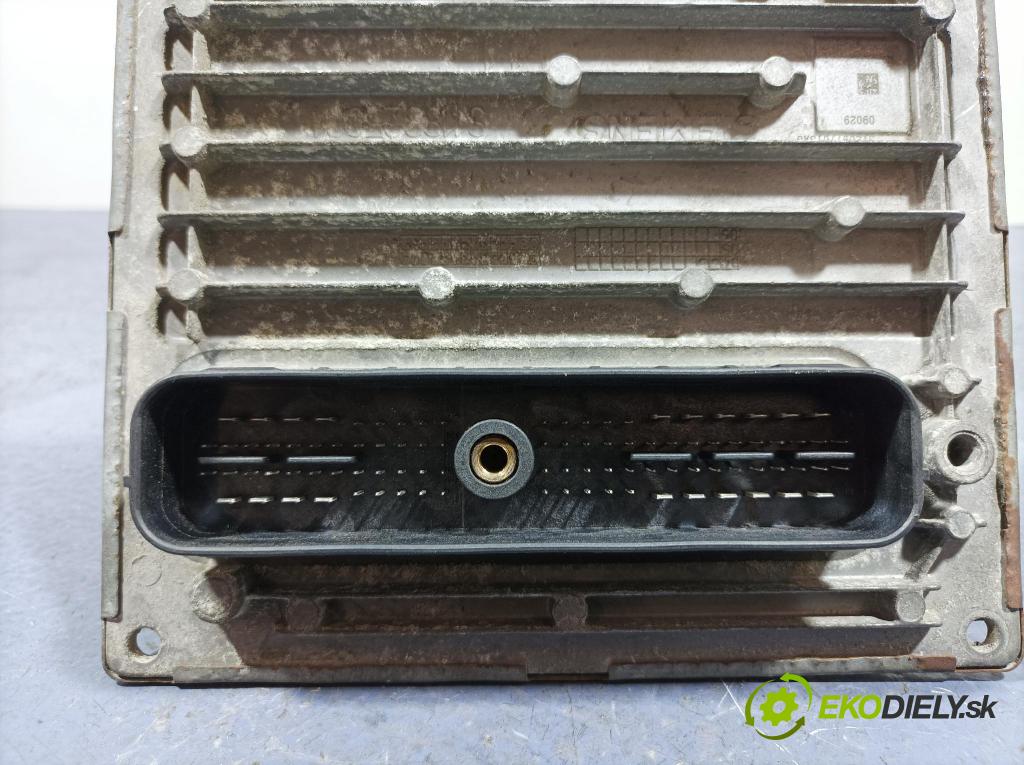Ford Fusion 2004 riadiaca jednotka Motor: 4S61-12A650-NA