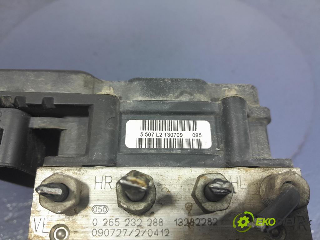 Opel Corsa 2009 čerpadlo ABS x 13282282