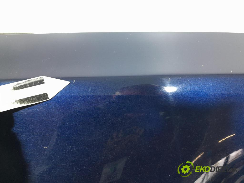 Toyota Avensis 2007 blatník Predné v pravo: