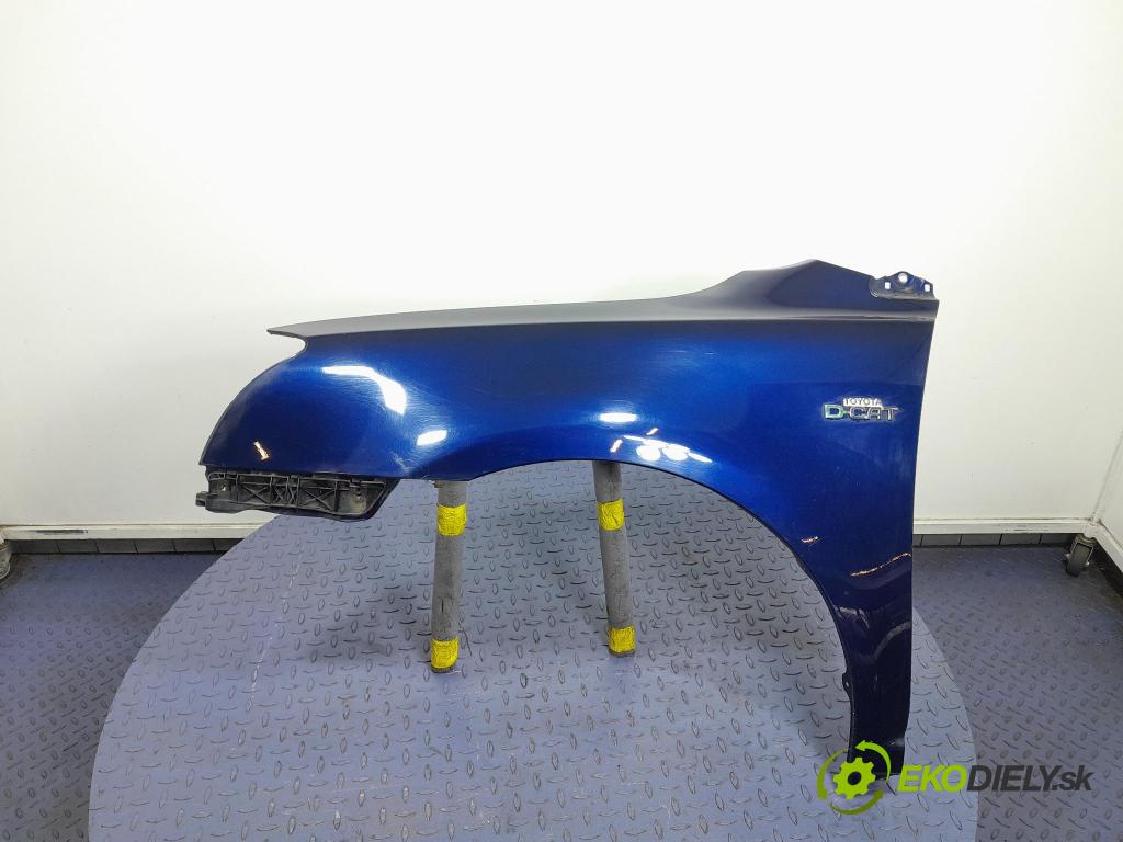 Toyota Avensis 2007 blatnik před Levý: