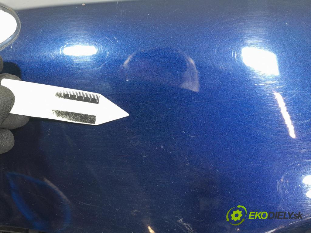 Toyota Avensis 2007 blatnik před Levý: