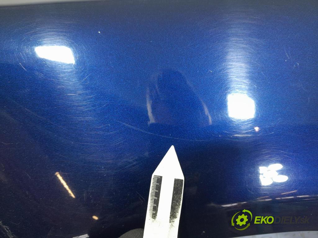 Toyota Avensis 2007 blatnik před Levý: