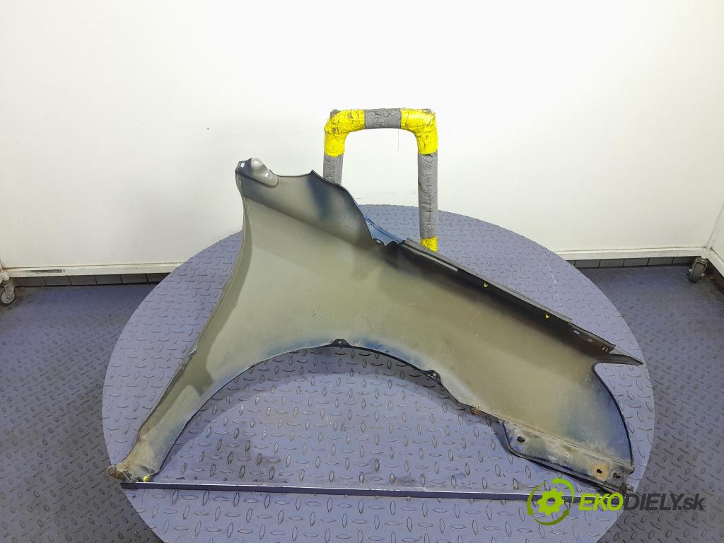 Toyota Avensis 2007 blatnik před Levý: 