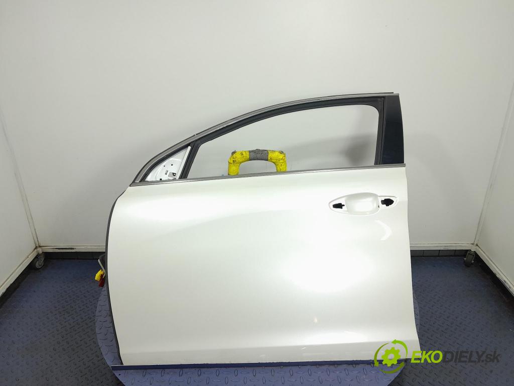 Peugeot 308 2014 dvere Predné Vľavo: