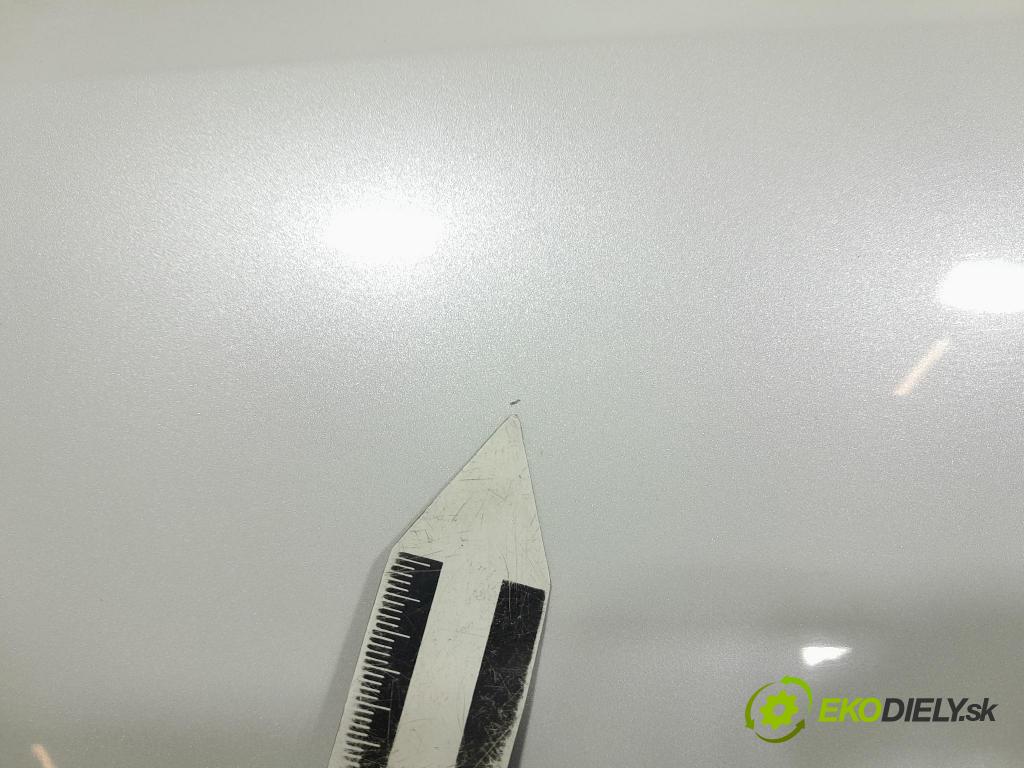 Peugeot 308 2014 dvere Predné Vľavo: