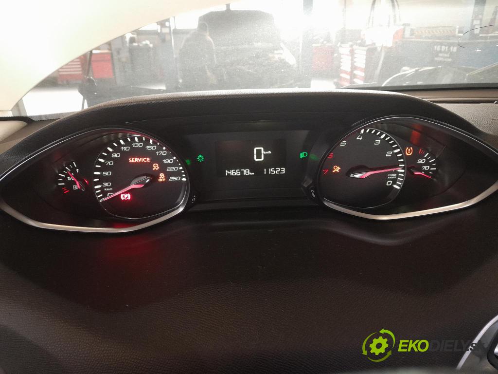 Peugeot 308 2014 prístrojovka/ budíky 9807571580