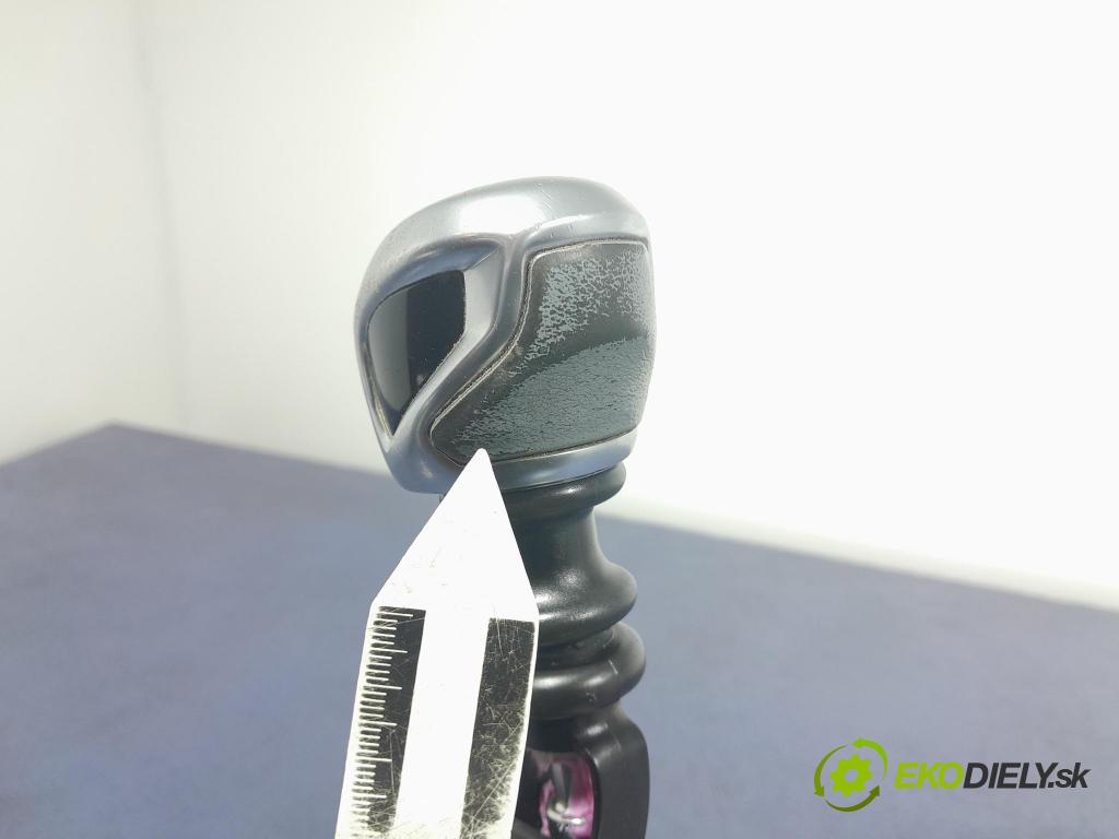 Peugeot 308 2014 Páka: Zmeny: 9675041480